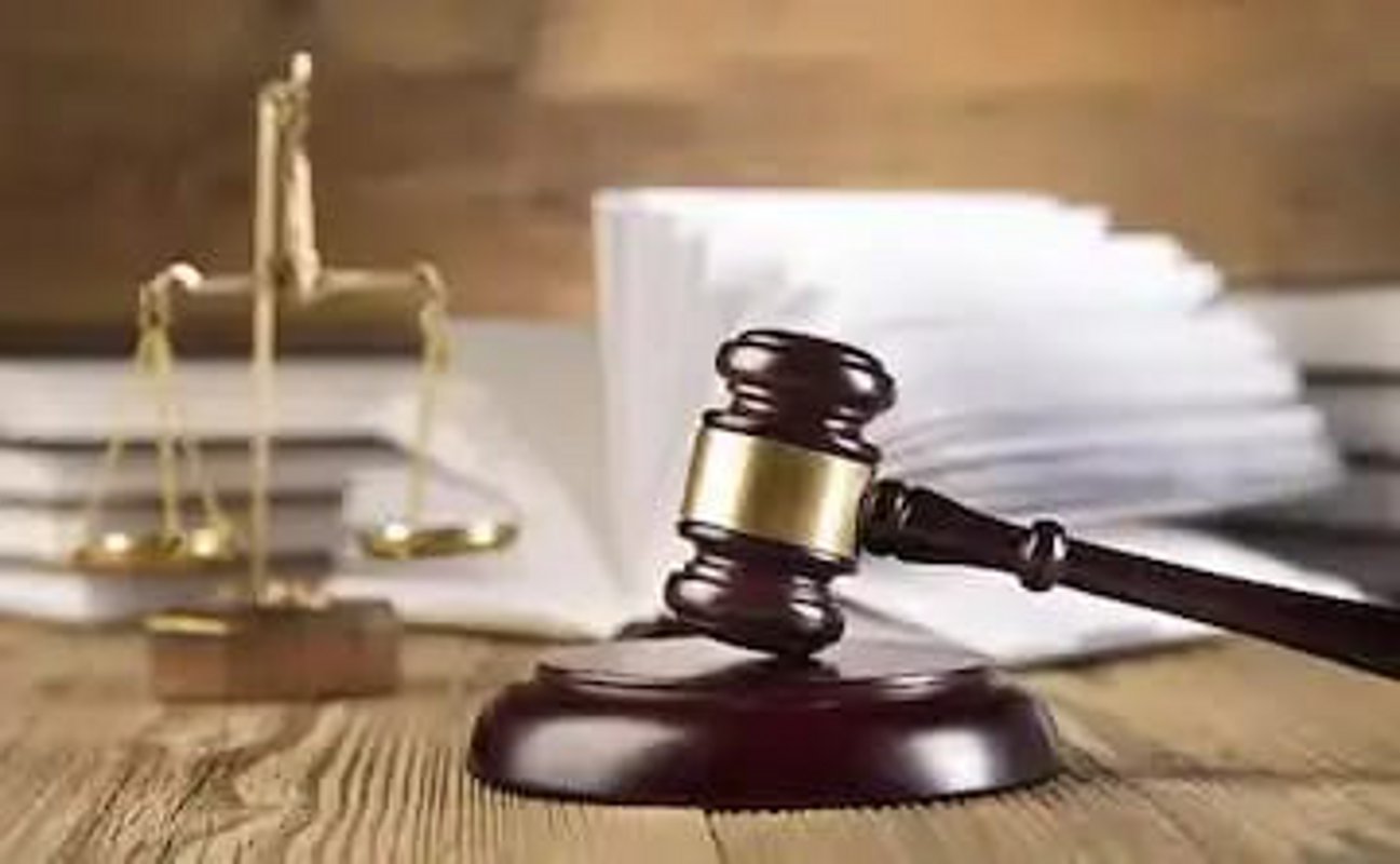 Consumer Forum Decision बैंक ने स्टांप शुल्क काटा, पंजीयक कार्यालय में नहीं कराया जमा प