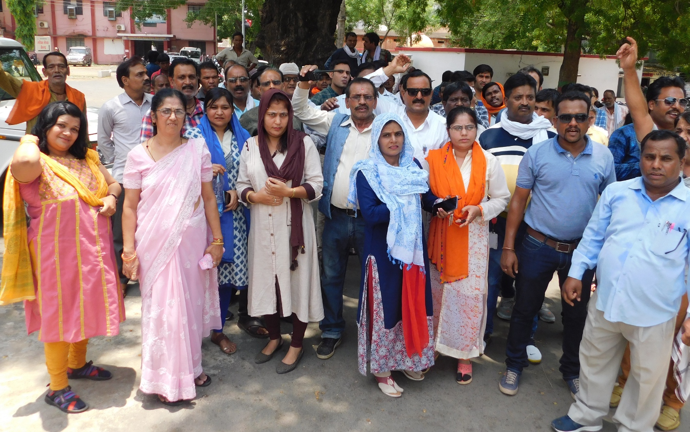 Rioting with employees in urban body staff कर्मचारियों के साथ मारपीट से नगरीय निकाय कर्मचारियों में आक्रोश