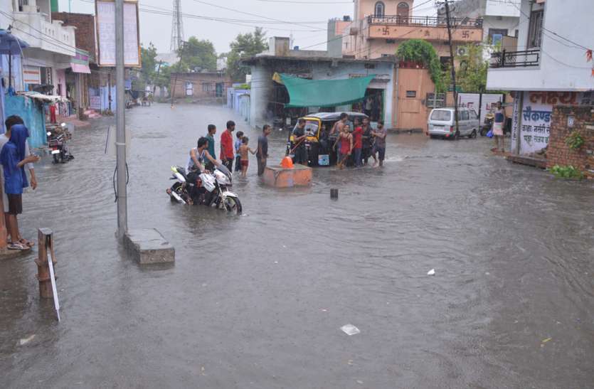 Heavy Rain In Rajasthan मौसम विभाग का अलर्ट, राजस्थान के 17 जिलों में भारी बारिश होने की संभावना