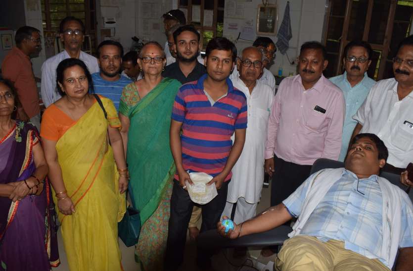 dholpur news dholpur 51 रक्तदाताओं ने किया रक्तदान