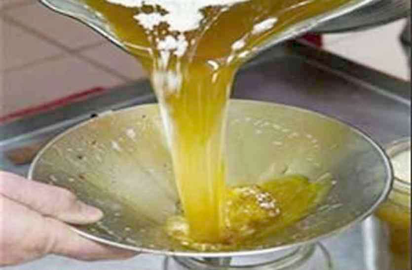 adulteration in mustard oil सरसों के तेल में साबुन का तेल मिलाकर हो रही बिक्री