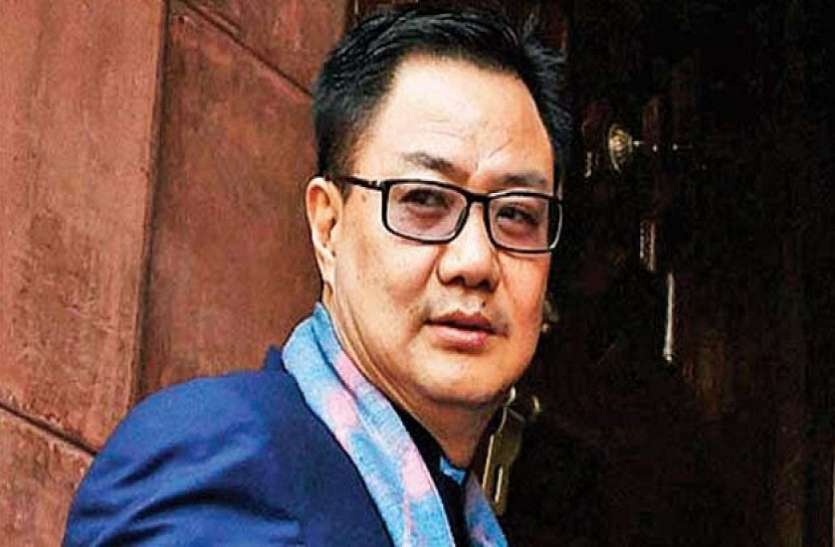 Kiren मुफ्ती के जर्सी वाले बयान पर केंद्रीय मंत्री किरण रिजिजू का पलटवार, बोले- इसे धर्म से ना जोड़ें