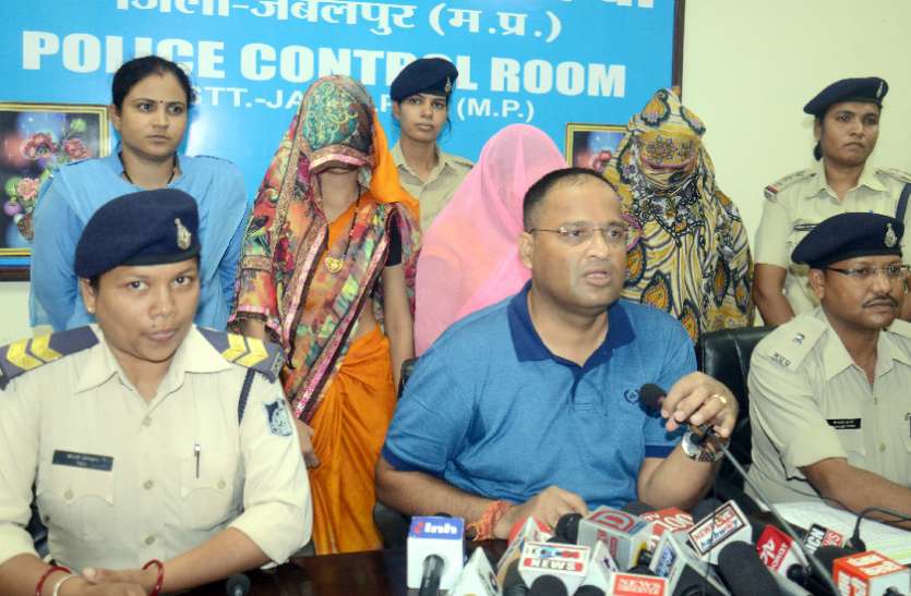 एसएएफ जवान की हत्या का खुलासा एसएएफ जवान हत्याकांड: संदेह और प्रताडऩा ने पत्नी को बना दिया कातिल