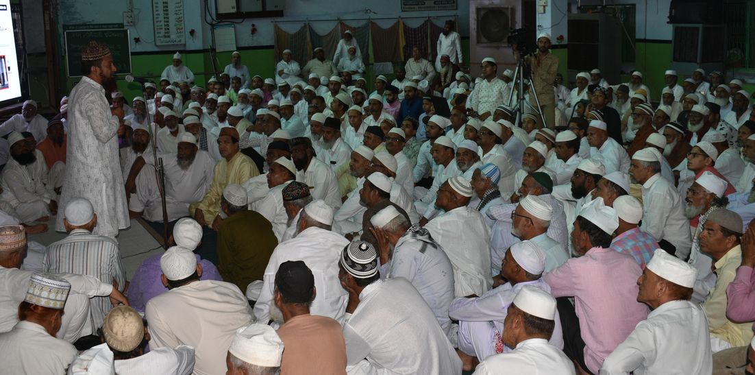 kota यूं बांधे एहराम, ऐसे मारे शैतान को कंकर....आखिर क्या है मामला? पढि़ए पूरी खबर....
