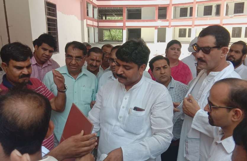 mini sachivalay in alwar मिनी सचिवालय के निर्माण कार्य में मिला अनियमितता व फर्जीवाड़ा