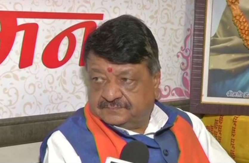 Kailash Vijayvargiya कैलाश ने आकाश विजयवर्गीय को बताया- कच्चा खिलाड़ी, निगम अधिकारियों के बहाने अपने ही मेयर पर बोला हमला