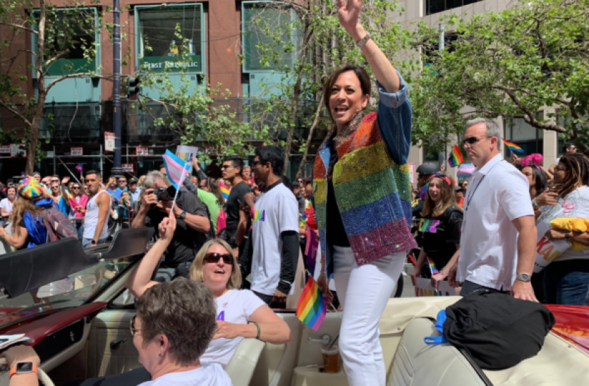kamala harris in san francisco pride parade अमरीका: भारतीय मूल की राष्ट्रपति उम्मीदवार कमला हैरिस ने लिया प्राइड परेड में हिस्सा, शेयर किया डांस वीडियो