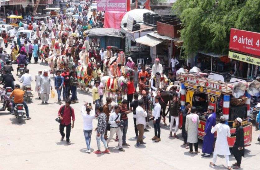 chittorgarh कहां एक साथ निकली 40 जोड़ों की बिन्दौली