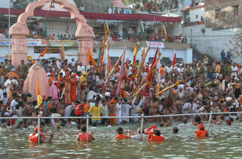 simhastha Myth : इस धार्मिक मेले के बाद बदल जाता है CM!