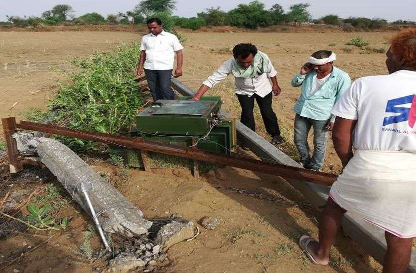karauli rain news राजस्थान के इस गांव में छत से गिरने से महिला की मौत