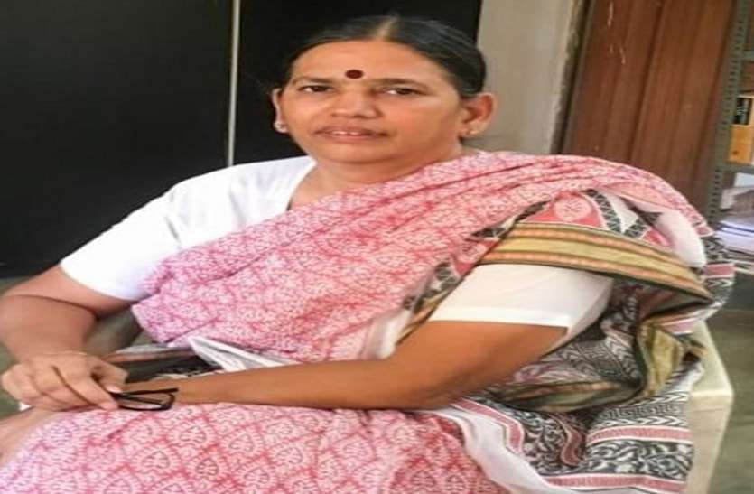 Sudha Bharadwaj Video: नक्सलियों से संबंध के आरोप में गिरफ्तार सुधा भारद्वाज की रिहाई के लिए मजदूरों ने खोला मोर्चा, गोली कांड से है सुधा का गहरा नाता