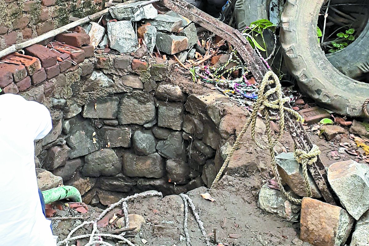 Death to three people खौफनाक मंजर: एक के बाद एक... तीन लोगों को निगल गया कुआं, बाहर निकली सिर्फ लाश