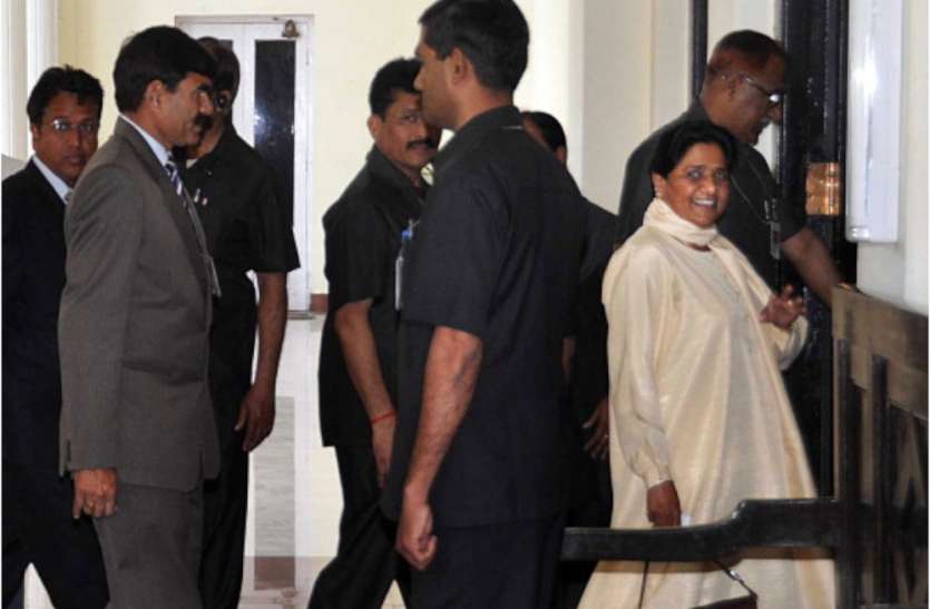 bsp supremo बसपा सुप्रीमो ने तेज की उपचुनाव की तैयारी, जिम्मेदार पदाधिकारियों को दिया जीत का एक सूत्रीय फार्मूला