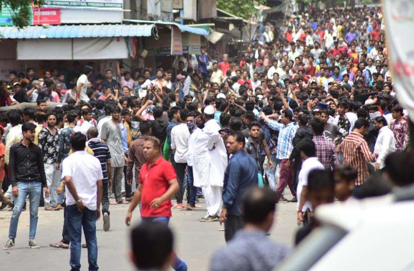 Jaipur Shastri Nagar girl Rape जयपुर में 7 साल की बच्ची से रेप: शास्त्री नगर इलाके में धारा 144 लागू, 13 थाना इलाकों में इंटरनेट बंद