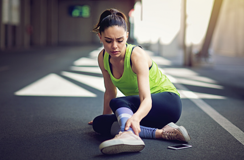 muscle cramp हार्ड फुटवियर से भी पैराें में हाेती है बाएंटे की समस्या