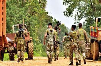 Police appoint news Informer in naxal affected area in CG नक्सल क्षेत्रों में नए मुखबिर बनाने के साथ ही चिटफंड कंपनियों पर रखी जायेगी नजर, आईजी ने दिया निर्देश