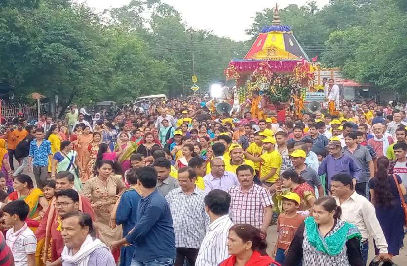 jagannath rath yatra 2019 crowd emerge for chariot pulling