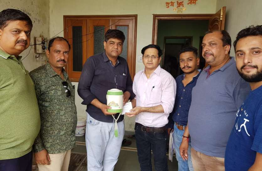 patrika किसानों ने किया हंगामा तो व्यापारियों ने केवल मंडी में रखी उपज की निलामी की