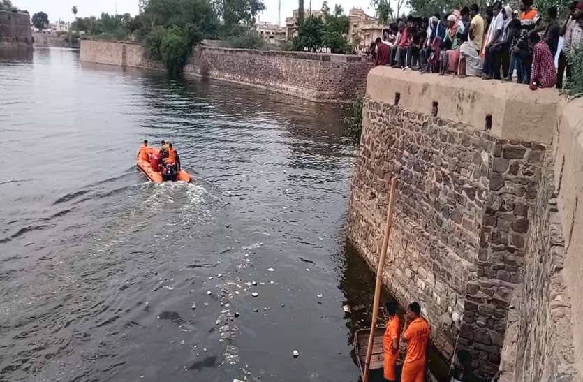bharatpur भरतपुर : घर से गायब युवक की नहर में तलाश, पत्र ने खोला आत्महत्या का राज