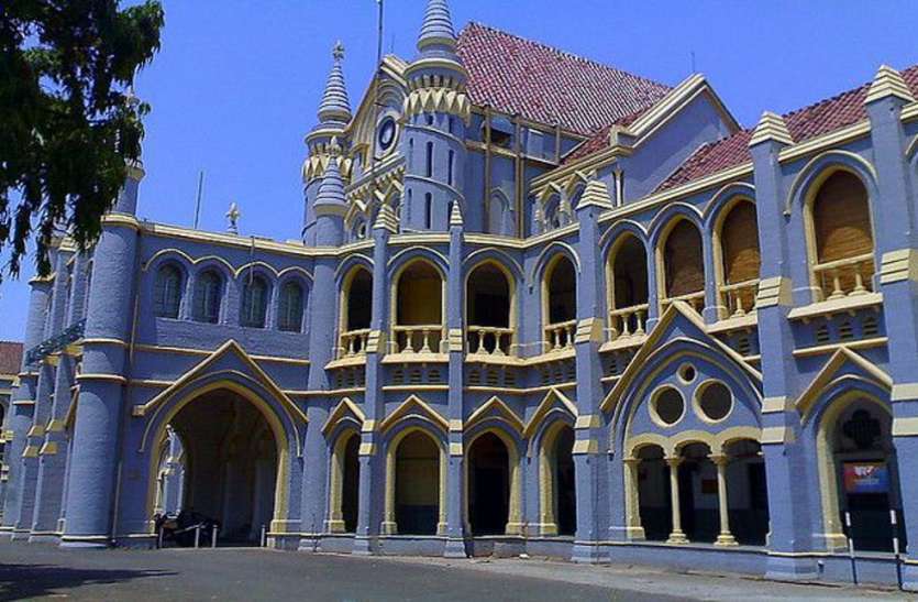 Jabalpur High Court नर्मदा किनारे के अतिक्रमणों को देखने तिलवाराघाट जाएंगे चीफ जस्टिस