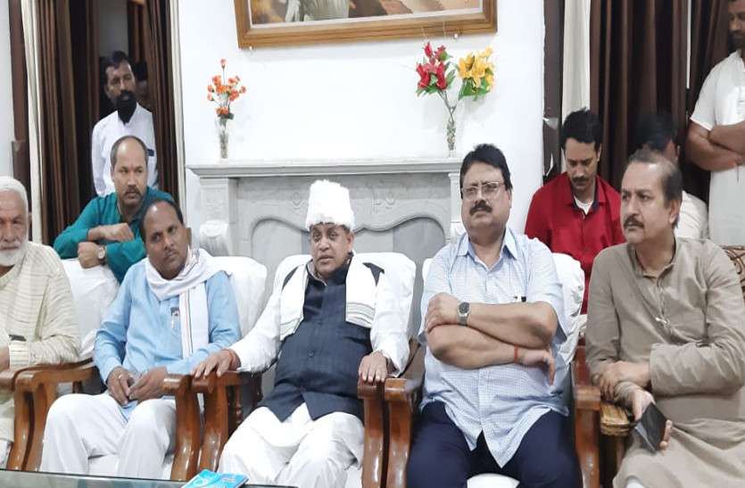 Press conference प्रभारी मंत्री बोले- टास्क को समय पर पूरा करें अधिकारी, अब बदल गई है सरकार