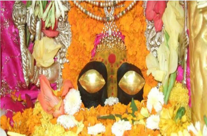 Gupt Navaratri's Ashtami गुप्त नवरात्रि की अष्टमी : 8 जुलाई को कर लें इन 8 में से कोई भी एक उपाय, माँ दुर्गा भर देगी धन के भंडार