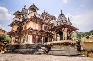 meera mandir jaipur मीरा बाई जिस प्रतिमा की पूजा करती थी वह कहां गई