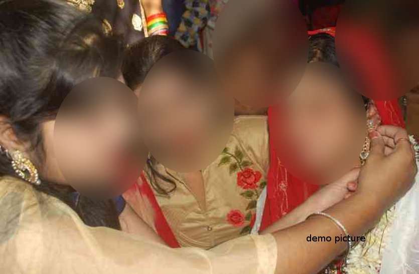 Muslim man marries 6 women in Bilaspur Chhattisgarh 5 शादियां पहले ही कर चुका था पति, हारी-थकी घर पहुंची पत्नी तो एक और सौतन के साथ इस हालत में पकड़ा गया फिर...