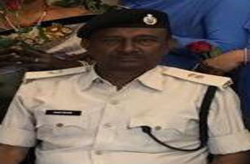 A S P Balram hirvani नेशनल हाइवे पर फ्लाई ओवर ब्रिज निर्माण शुरू, कुम्हारी में दो घंटे लगा रहा जाम