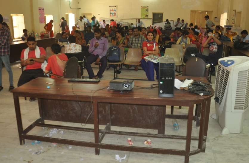 Barmer...counselling of teachers ऑनलाइन साइट नहीं खुली, सुबह की बजाय शाम को शुरू हुई काउंसलिंग