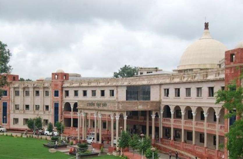 indore 7 माह से एनओसी के लिए भटक रहे प्लॉट धारक