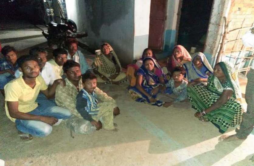 the twine bombs were blast child death गैस चूल्हे में सुतली बम को सुखा रहा था बालक, फटने से मौत