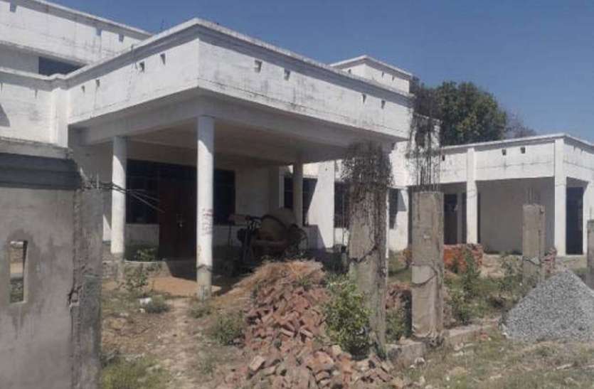 Azamgarh GGIC बीत गया 2018, अब तक नहीं बन पाया आजमगढ़ जीजीआईसी निर्माण कार्य, अखिलेश राज में हुआ था पास