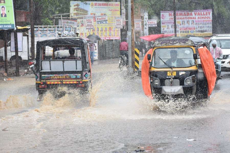 havy rain in hoshangabad