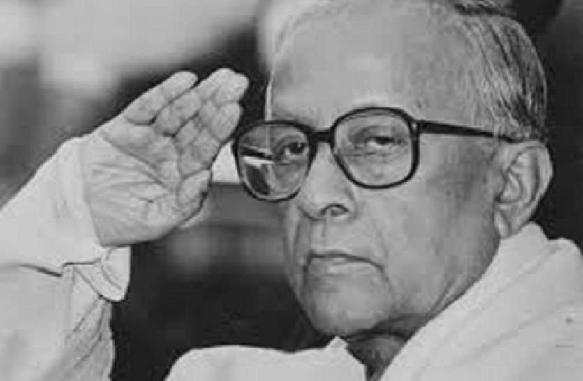 kolkata West Bengal बंगाल में CPM को खल रही Jyoti Basu की कमी