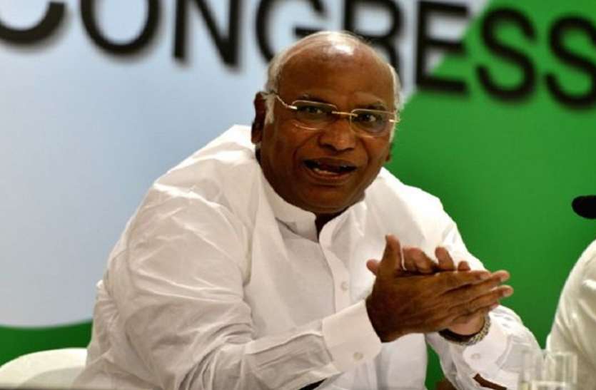 Mallikarjun Karnataka Crisis: मल्लिकार्जुन खड़गे बोले- फूट डालकर सरकार गिराना चाहती है भाजपा