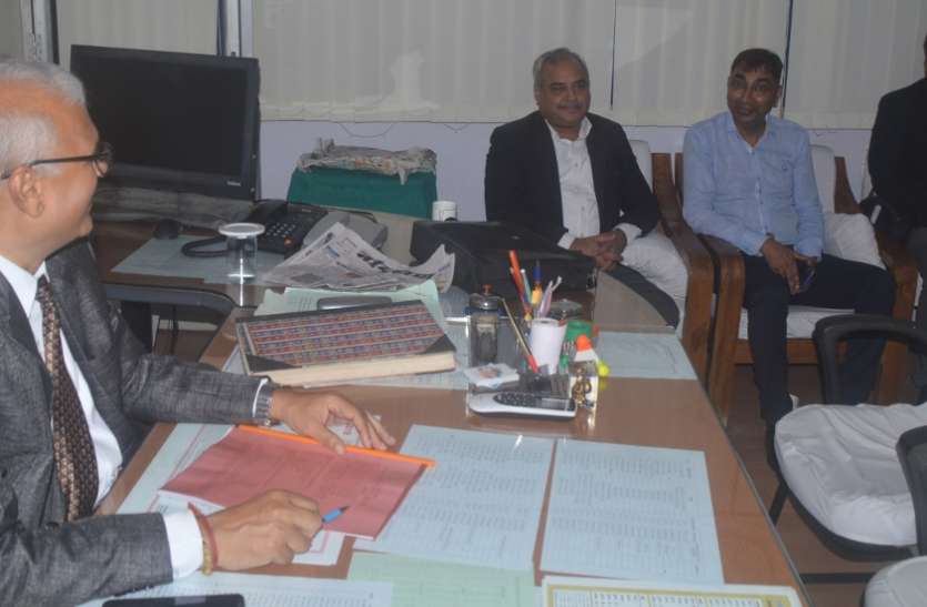 National Lok Adalat will be held on July 13 न्यायालयों में आपसी समझौते के आधार जज कराएंगे निर्णय, जानिए क्यों