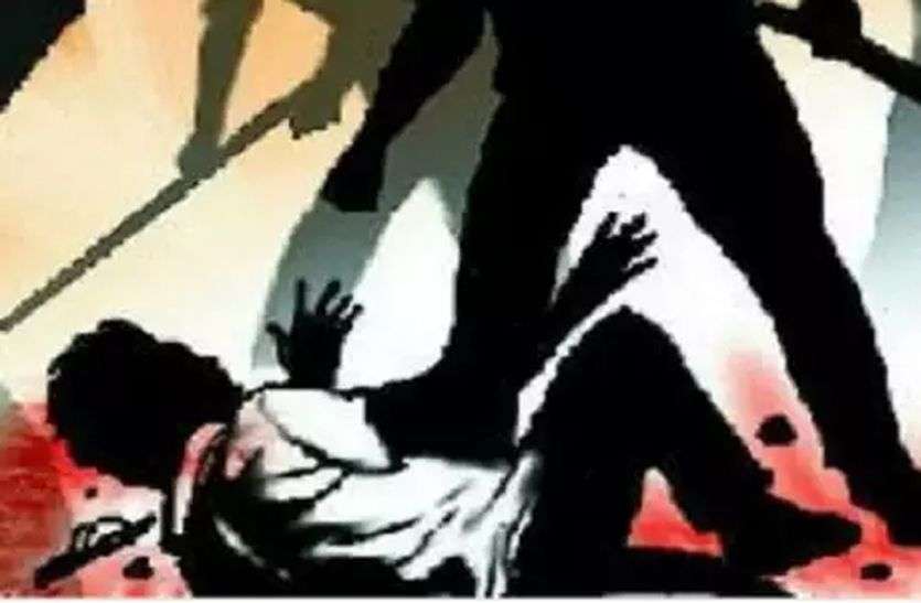 crime news सुहाग को छोडऩे के बदले विवाहिता से बदमाश ने की ये डिमांड
