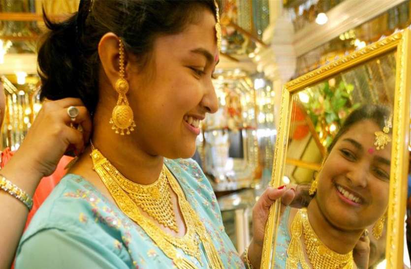 gold इस बार की धनतेरस हो सकती है फीकी, आ सकती है खरीदारी में गिरावट