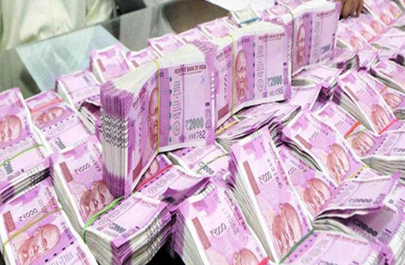 money बंटी बबली स्टाइल में ठग पति पत्नी ने नौकरी का झांसा देकर हड़पे लाखों रुपये