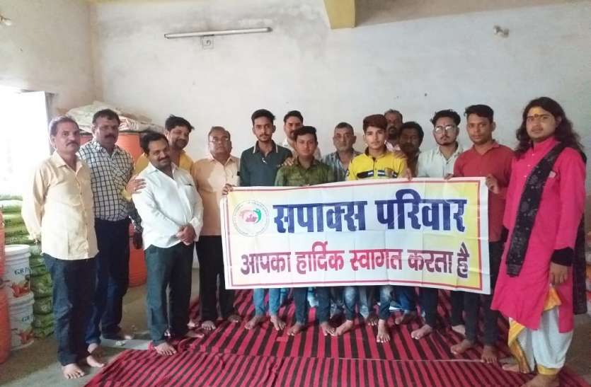 The issue of serious concern in the current reservation system. वर्तमान आरक्षण प्रणाली में प्रतिभा पलायन गंभीर चिंता का विषय