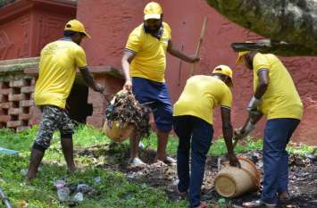 Oil India Limited observes Swachhata Pakhwada 2019 OIL के कर्मचारियों ने मनाया स्वच्छता पखवाड़ा, साफ-सफाई को लेकर चलाया जागरूकता अभियान