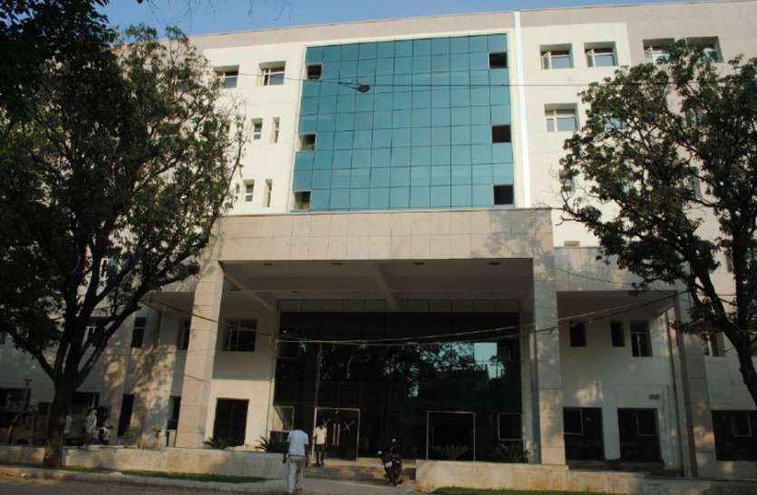 Super Specialty Hospital Can not Get Dr सुपर स्पेशलिटी हॉस्पिटल में स्टाफ नर्स की नियुक्तियां फाइनल, दिवाली बाद होगी ज्वाइंनिग