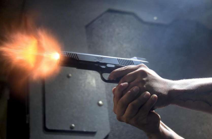 shooting पाकिस्तानी टीवी एंकर को गोलियों से भूना, हत्यारे ने खुद को भी गोली मारी