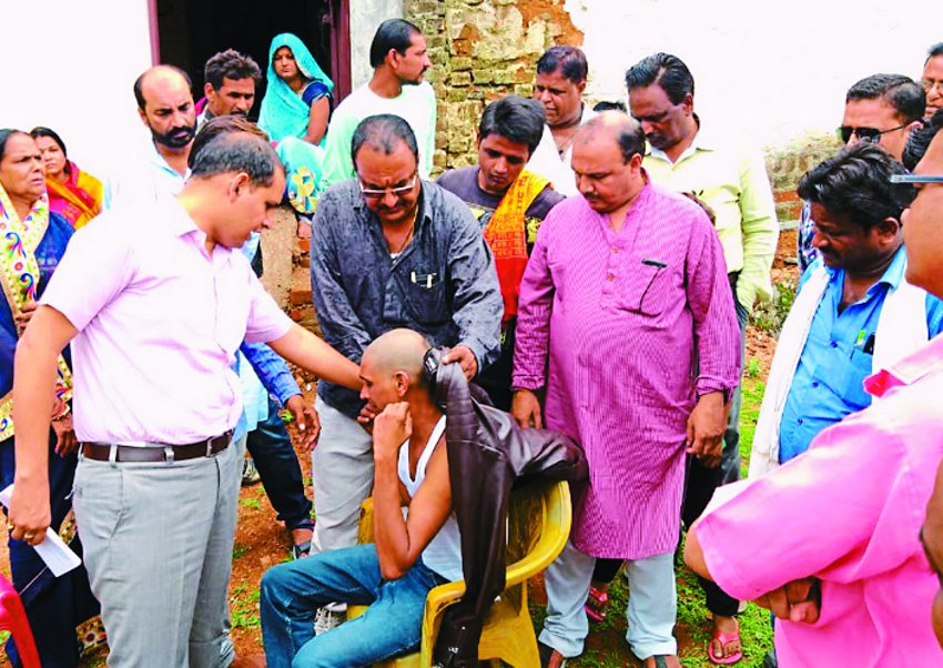 The Collector said: I will punish everyone कलेक्टर बोले: मैं सबको सजा दिलाऊंगा