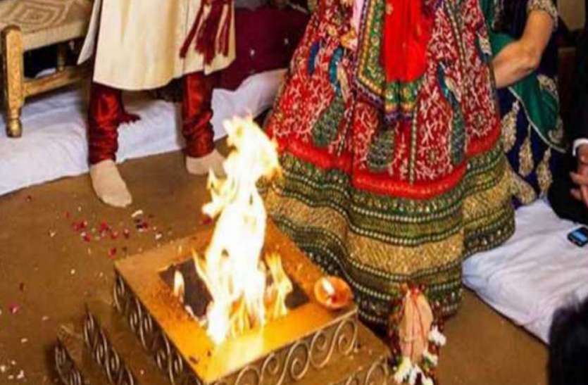 sultanpur शिव मंदिर में हो रही शादी के मंडप में गिर पड़ा दूल्हा और मुंह से निकलने लगा यह, फिर एक नहीं दो शादियां हुईं कैंसिल