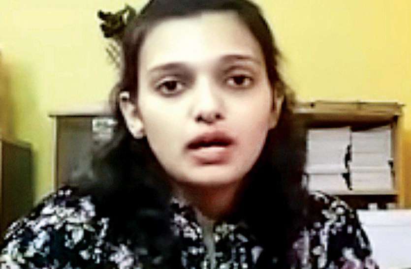 manya tiwari videos viral वीडियो देखकर यकीन नहीं होता कि पढ़ाई के प्रेशर ने ली मान्या की जान