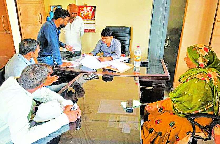 alwar news ऐसा क्या किया सरपंच ने जो पहुंच गई लोकायुक्त टीम देखें यह खबर