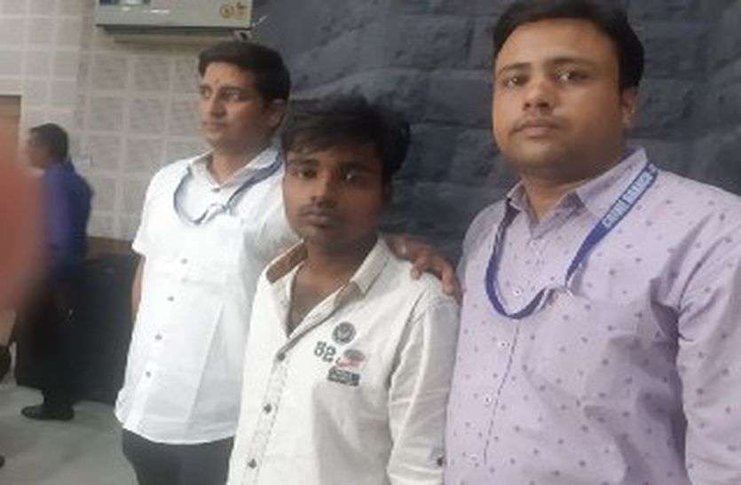 crime छोटा राजन के गुर्गे के नाम से 35 करोड़ के लिए धमकाया.... मुंबई का डॉन का बनना चाहता है यह बदमाश....
