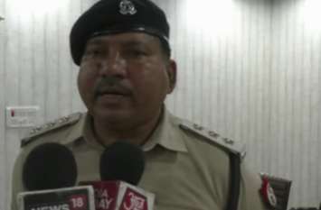 up police rape accused in balrampur रेप के आरोपी तांत्रिक को पुलिस ने किया गिरफ्तार, देखें वीडियो